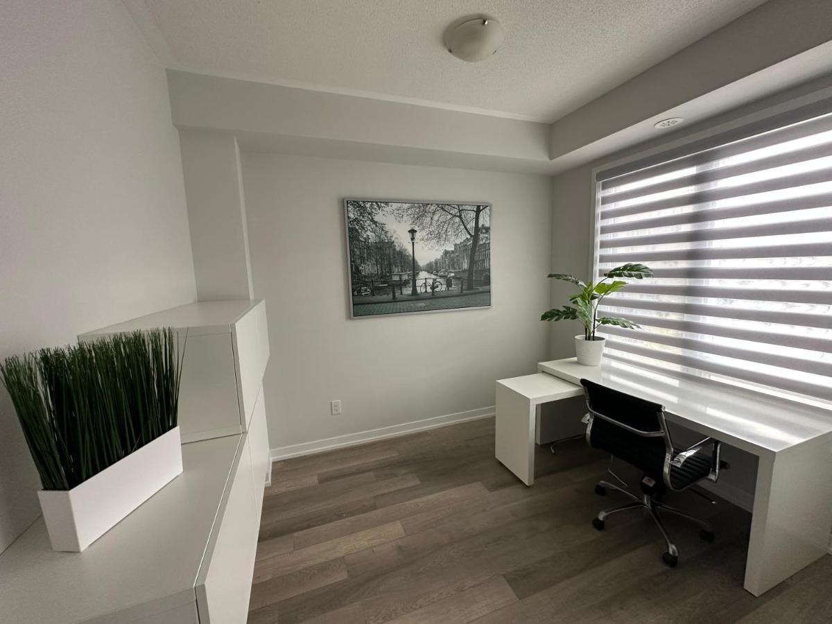 Modern Townhouse, Vaughan, Ontario, Canada Ngoại thất bức ảnh