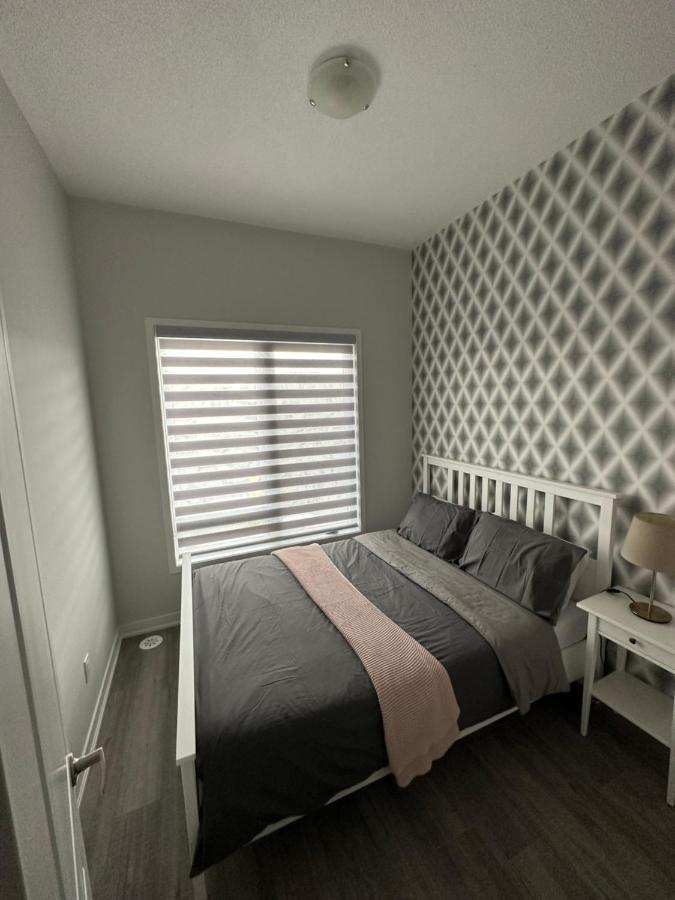 Modern Townhouse, Vaughan, Ontario, Canada Ngoại thất bức ảnh