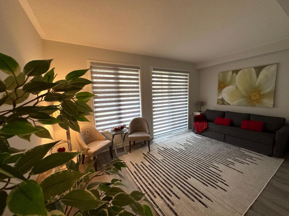 Modern Townhouse, Vaughan, Ontario, Canada Ngoại thất bức ảnh